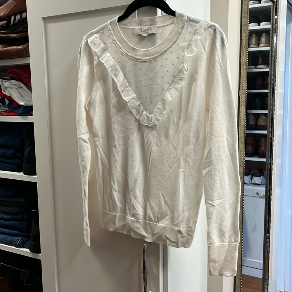 Loft, light beige sweater, excellent condition, sizeS.